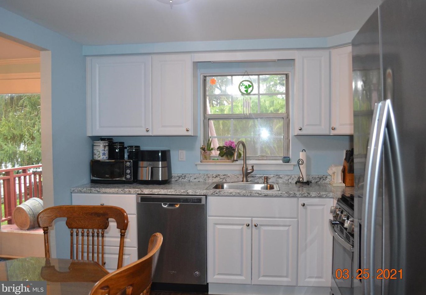 47 Colonial Cir, Chester PA  19014-1759 exterior