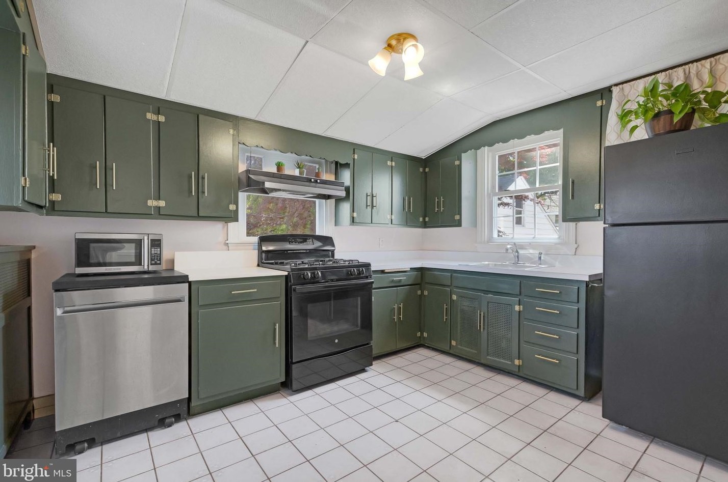 618 Amosland Rd, Rutledge PA  19070-1304 exterior