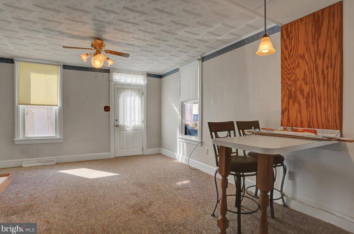 247 Martin Ave, Chambersburg PA 17201-1535 exterior