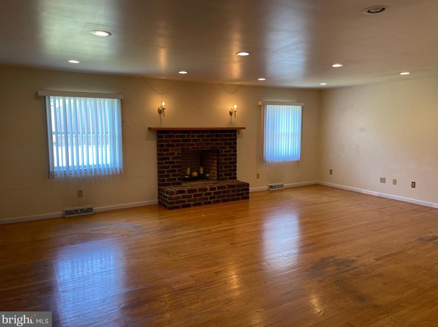 4124 Lincoln Way, Fayetteville PA  17222-1125 exterior