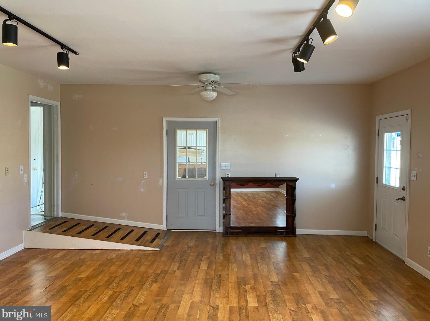 4124 Lincoln Way, Fayetteville PA  17222-1125 exterior