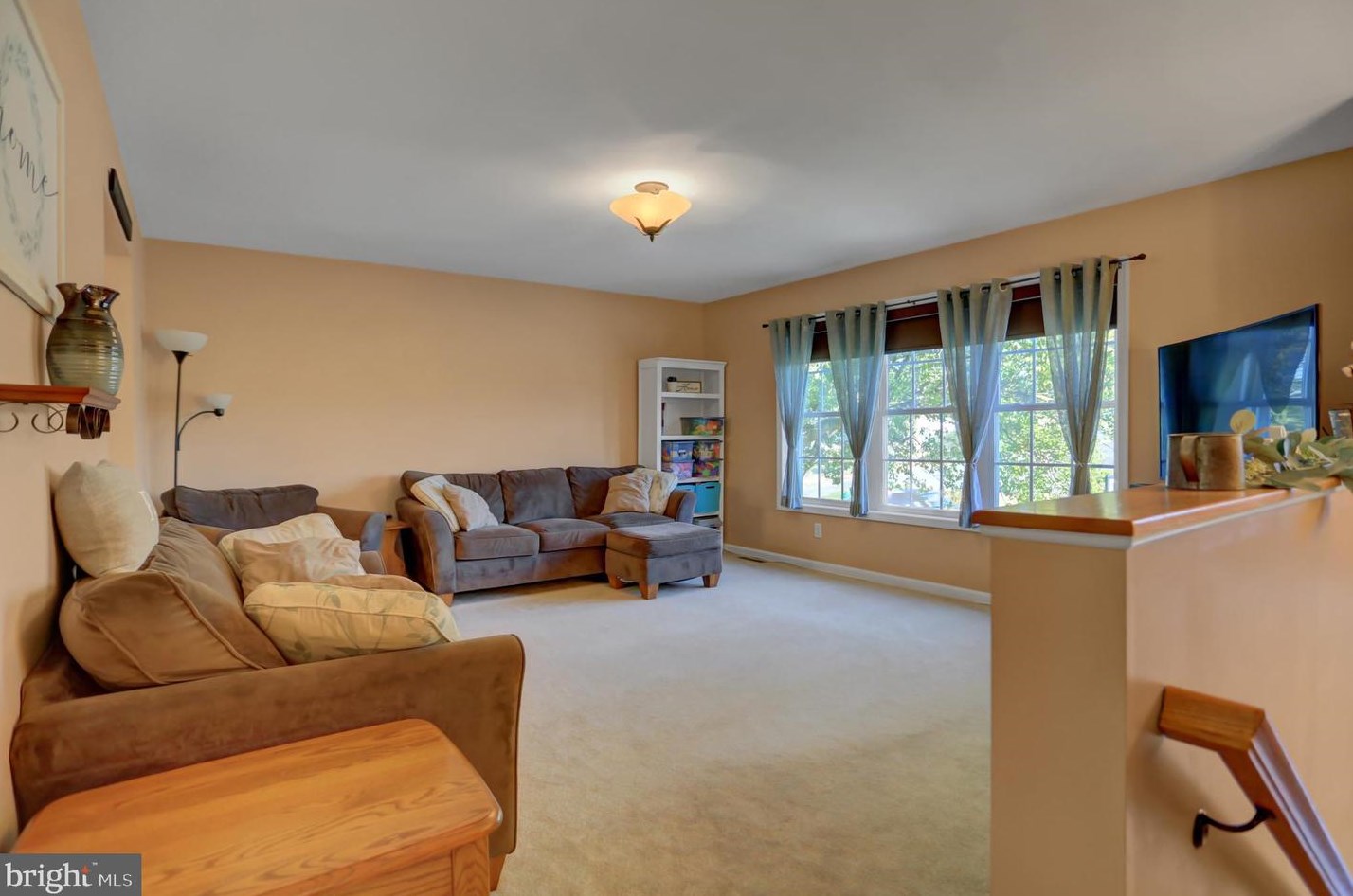 12 Feaster Rd, Chambersburg PA 17202-9262 exterior