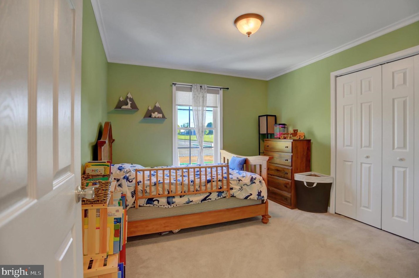 12 Feaster Rd, Chambersburg PA 17202-9262 exterior