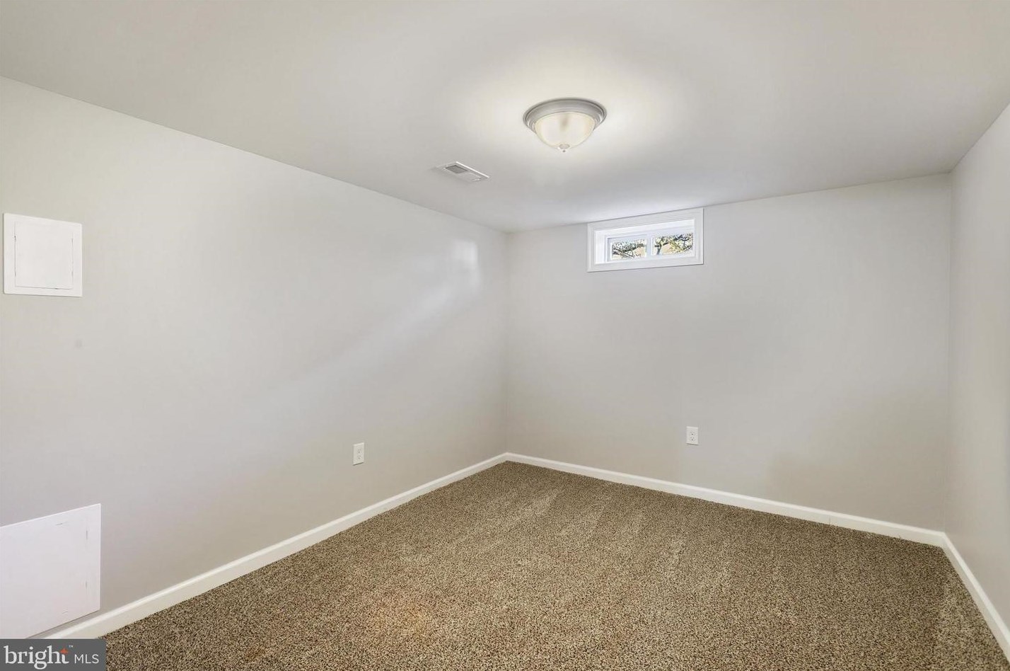 121 Lincoln Dr, Fayetteville PA  17222-1009 exterior