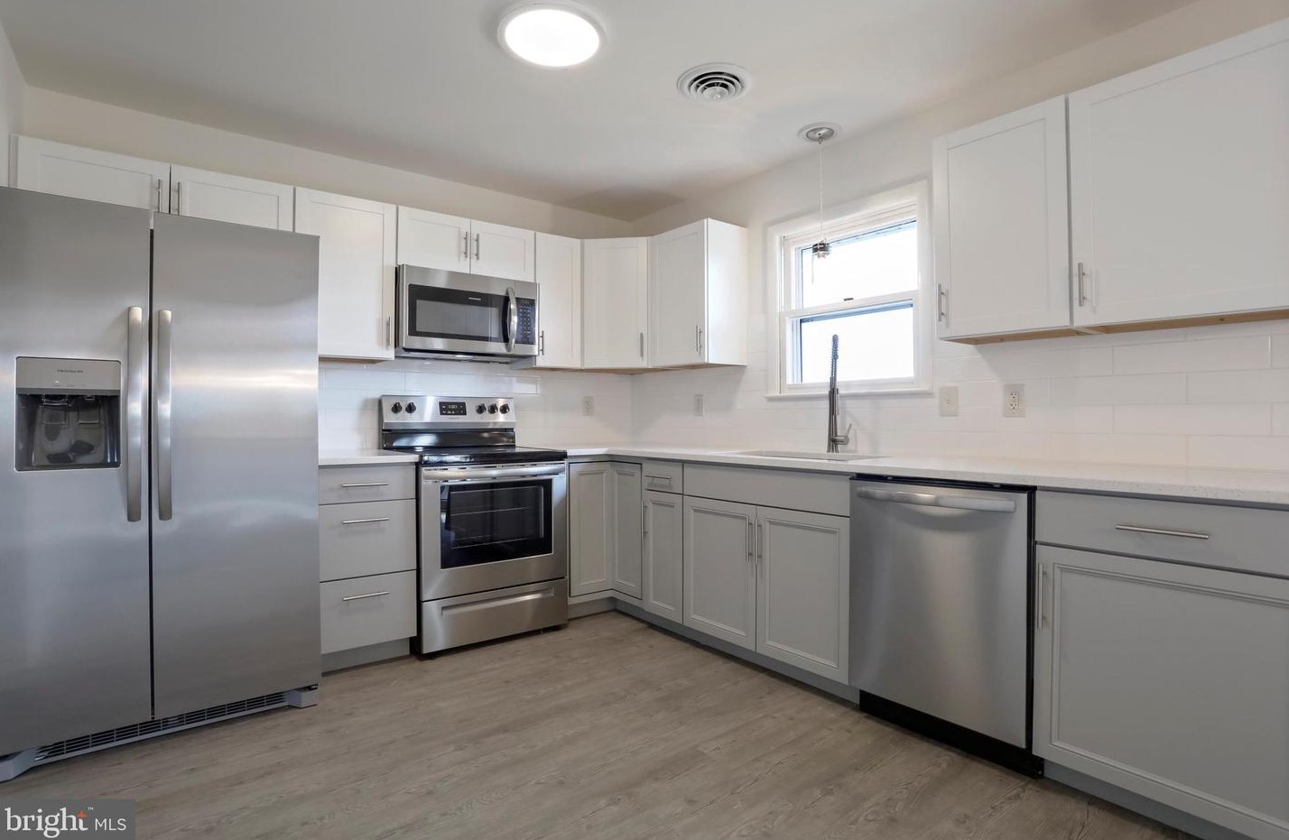 6456 Wayne Hwy, Roadside PA  17268-9622 exterior