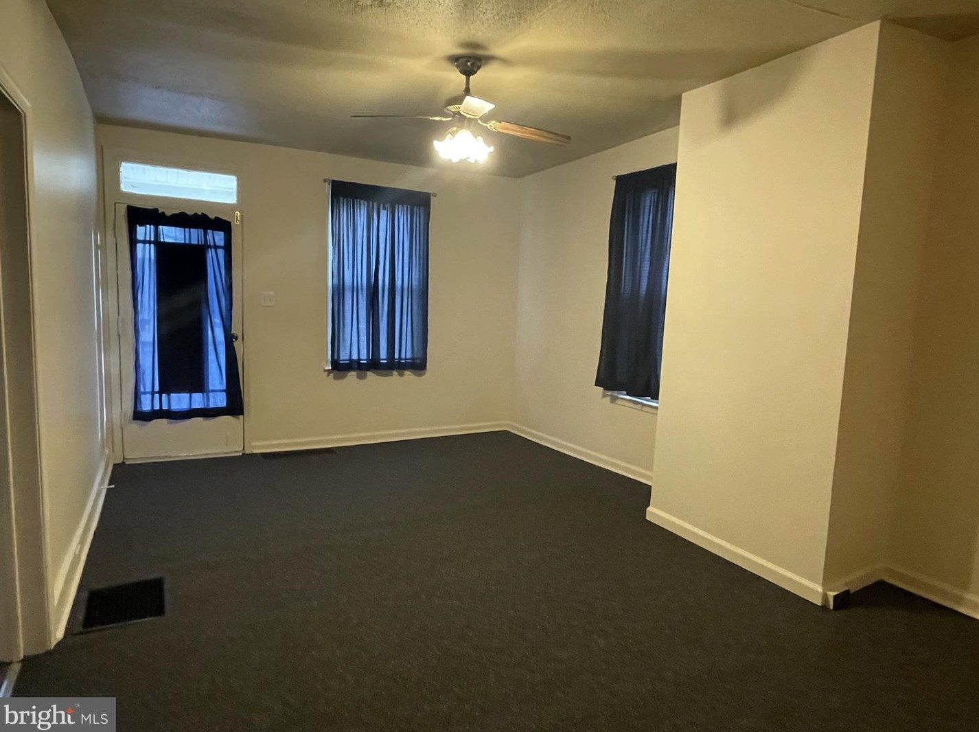 553 Broad St, Chambersburg PA  17201-1607 exterior