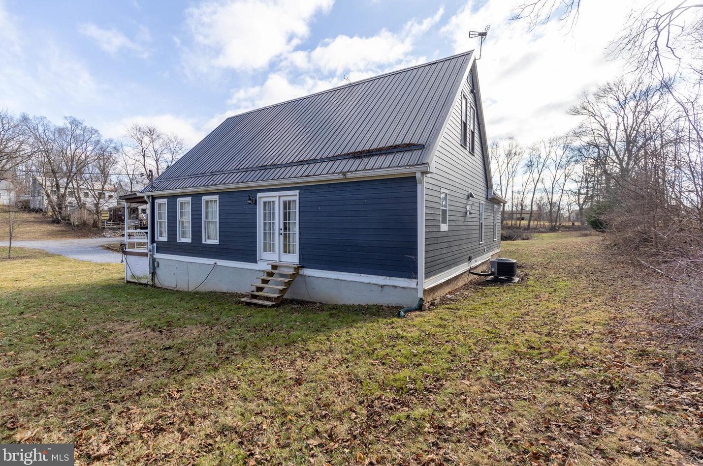 10 Fairview Ave, Dickey PA  17236-1402 exterior
