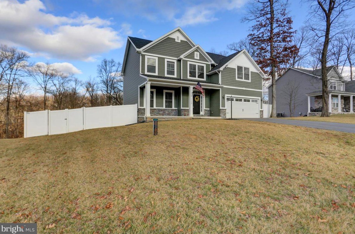 1760 Old Kiln Dr, Chambersburg PA  17202-9219 exterior