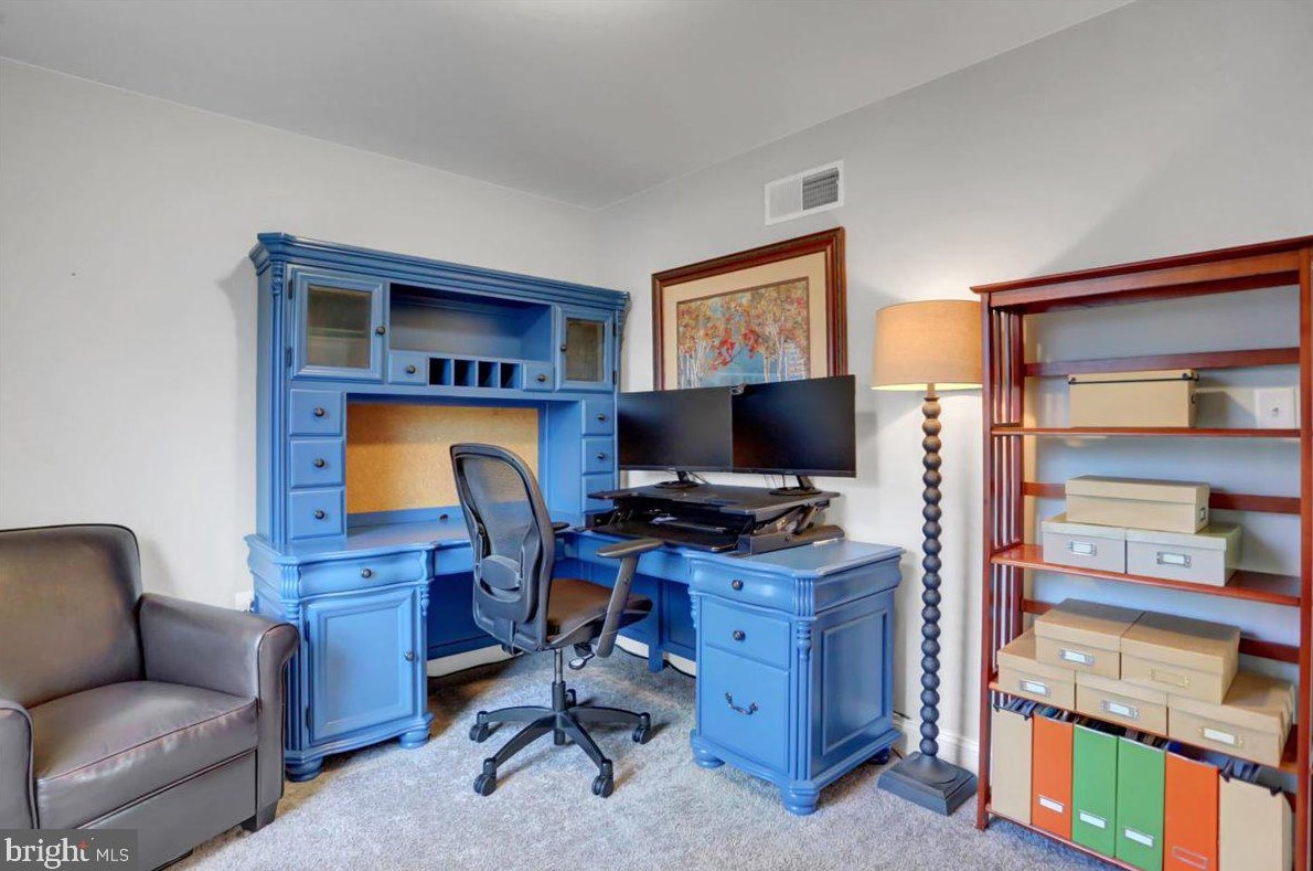 1760 Old Kiln Dr, Chambersburg PA  17202-9219 exterior