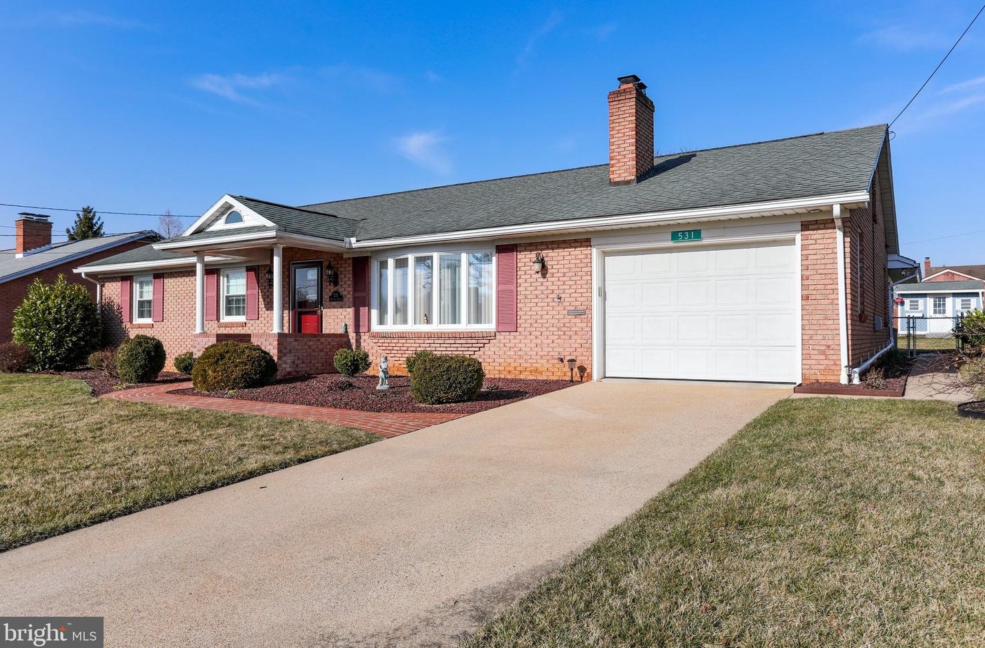 531 Mentzer Ave, Chambersburg PA  17201-1429 exterior