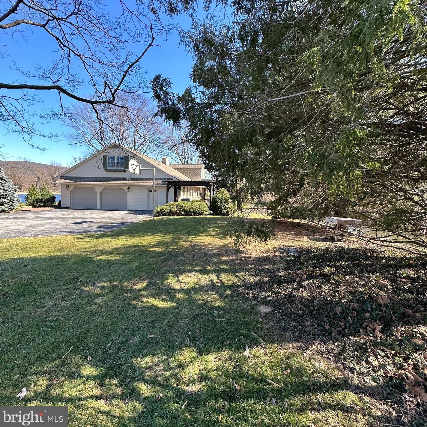 5155 Conocodell Dr, Fayetteville PA  17222-9778 exterior