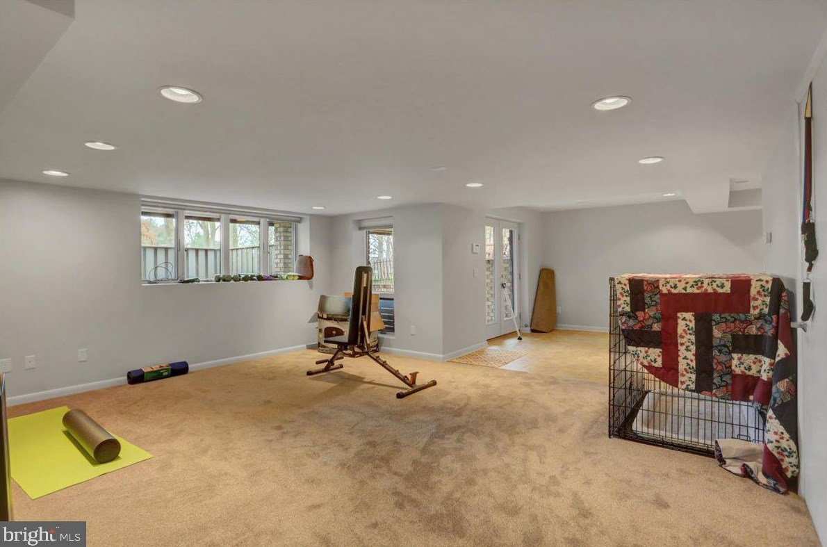 6566 Fairway Dr, Fayetteville PA  17222-9642 exterior