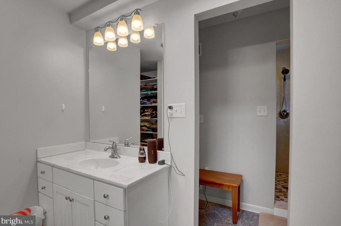 6566 Fairway Dr, Fayetteville PA  17222-9642 exterior