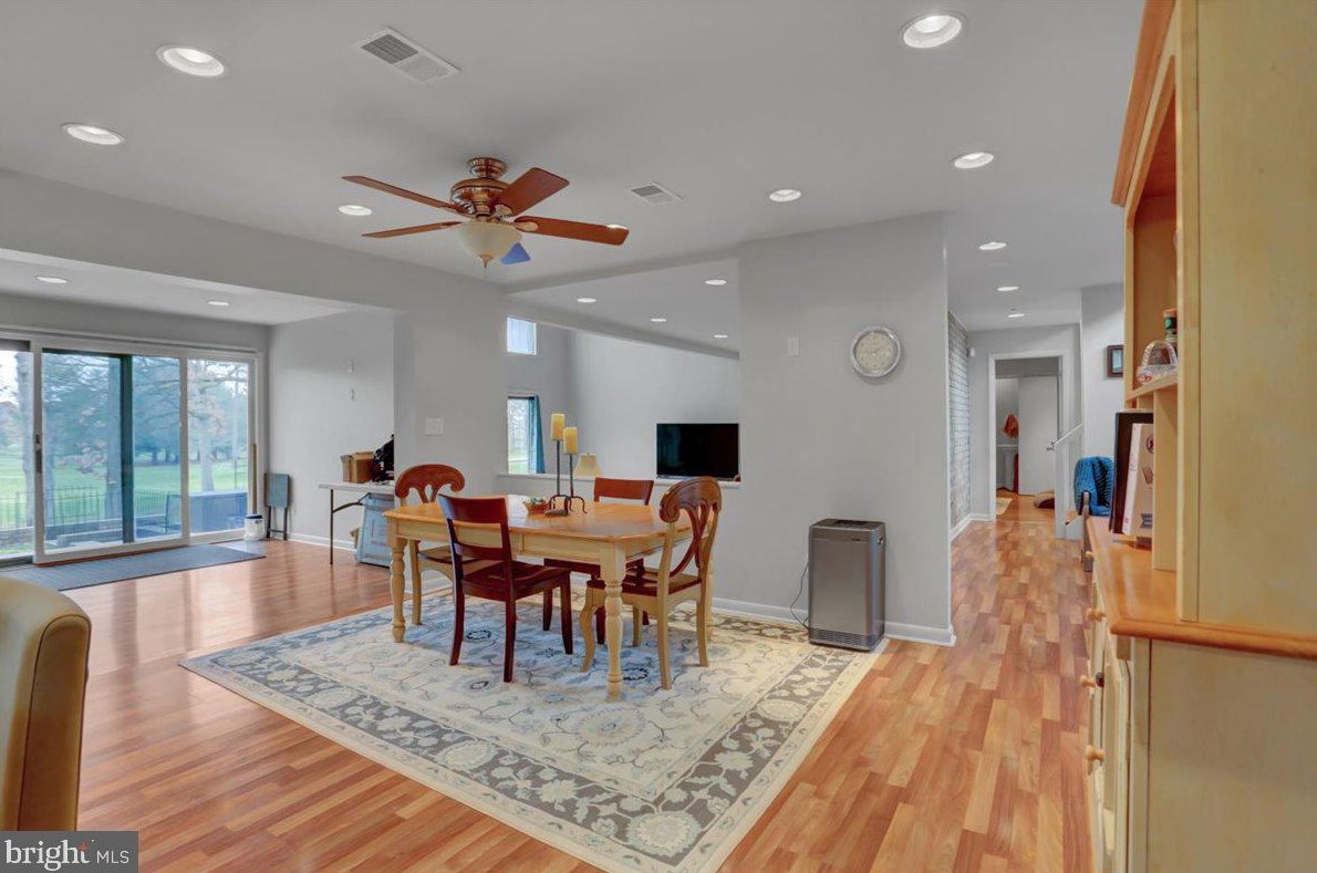 6566 Fairway Dr, Fayetteville PA  17222-9642 exterior