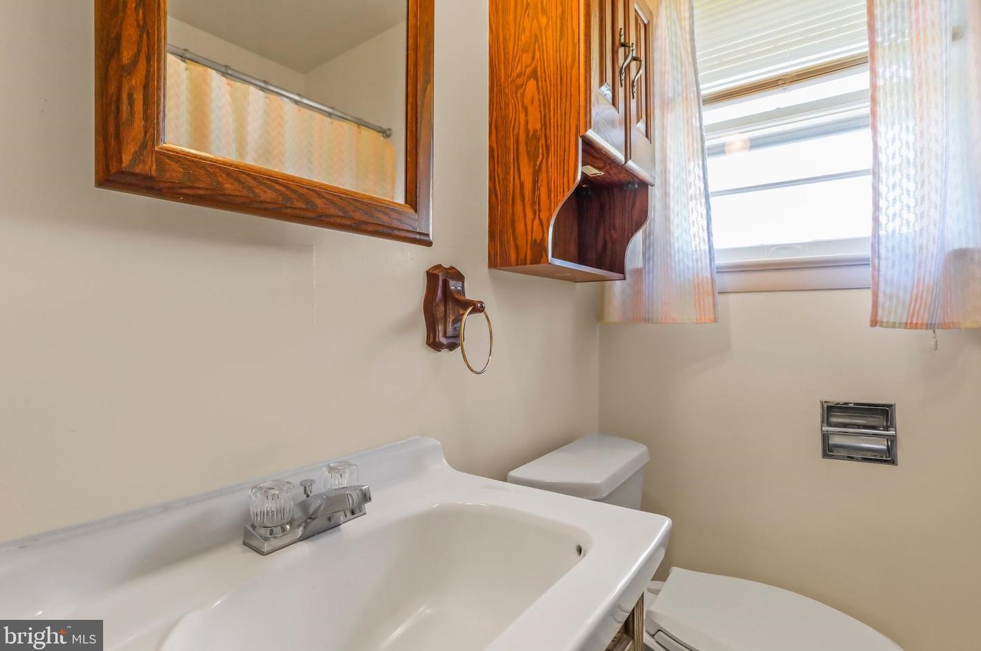 323 Commerce St, Roadside PA  17268-1101 exterior