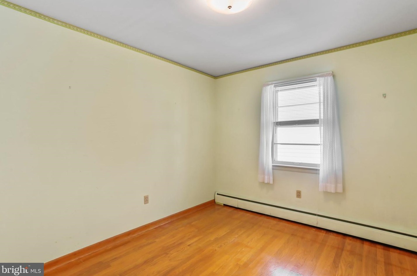 323 Commerce St, Roadside PA  17268-1101 exterior