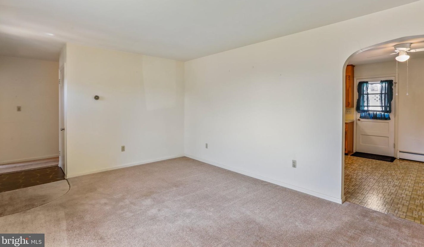 323 Commerce St, Roadside PA  17268-1101 exterior