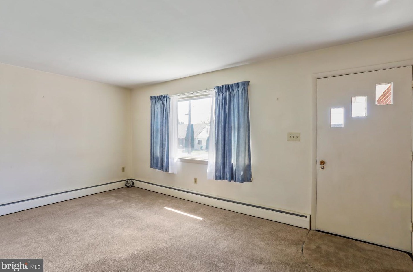 323 Commerce St, Roadside PA  17268-1101 exterior