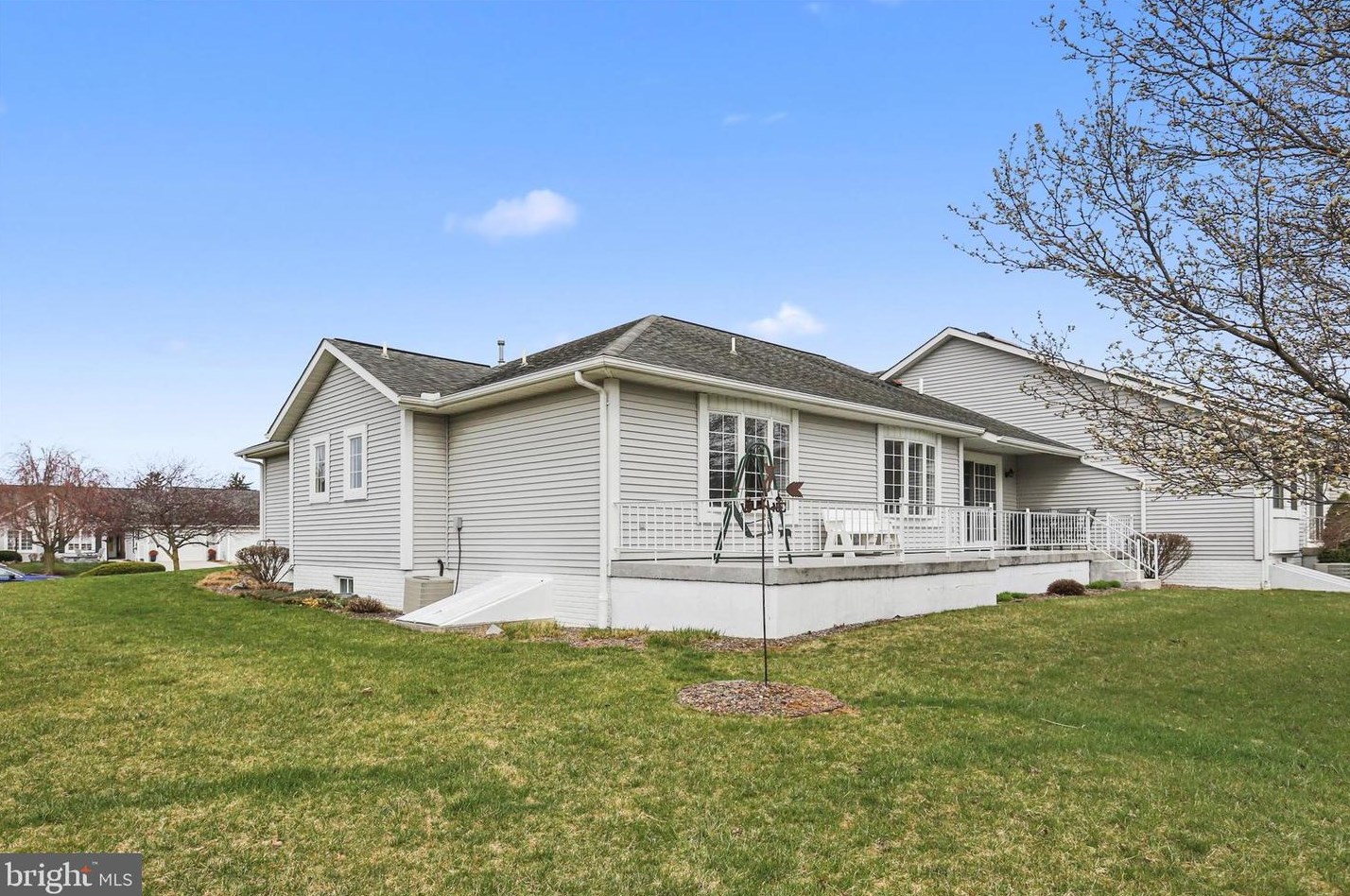 3846 Farmstead Dr, Fayetteville PA  17222-9252 exterior