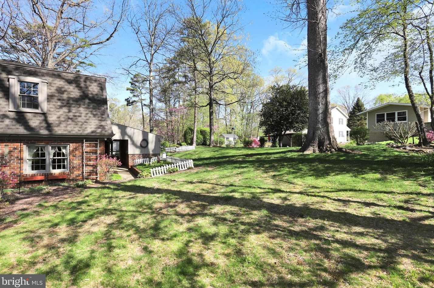 6445 Fairway Dr, Fayetteville PA  17222-9647 exterior