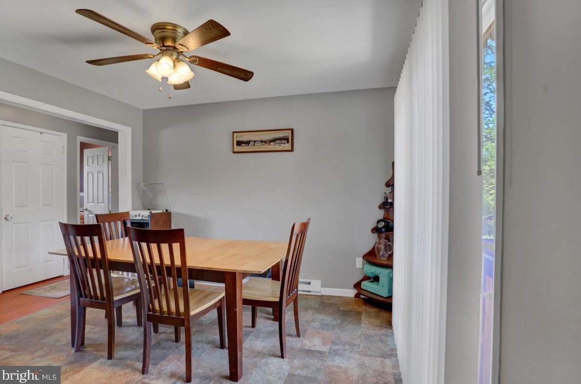 325 9th St, Roadside PA  17268-2125 exterior