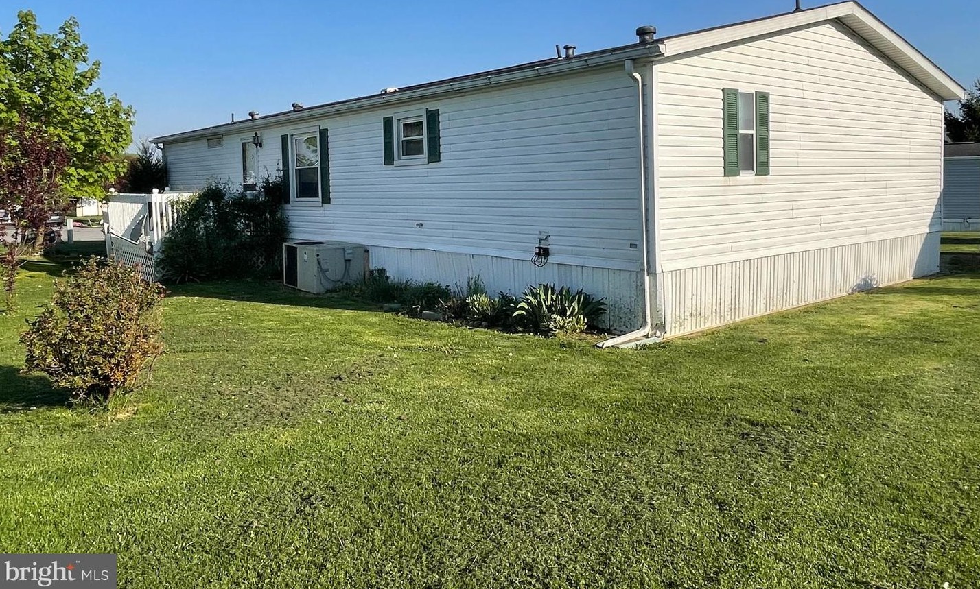 218 Ladnor Ct, Fayetteville PA  17222-1201 exterior