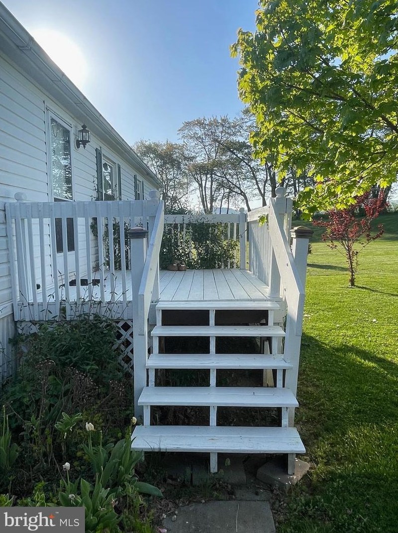 218 Ladnor Ct, Fayetteville PA  17222-1201 exterior