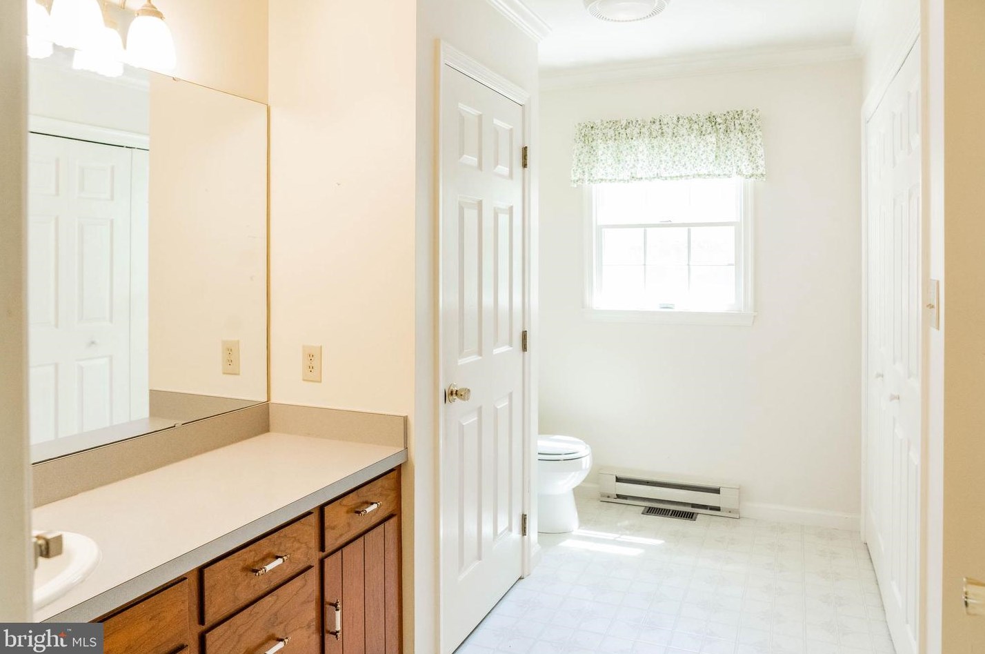 6106 Greenbriar Ln, Fayetteville PA  17222-9676 exterior