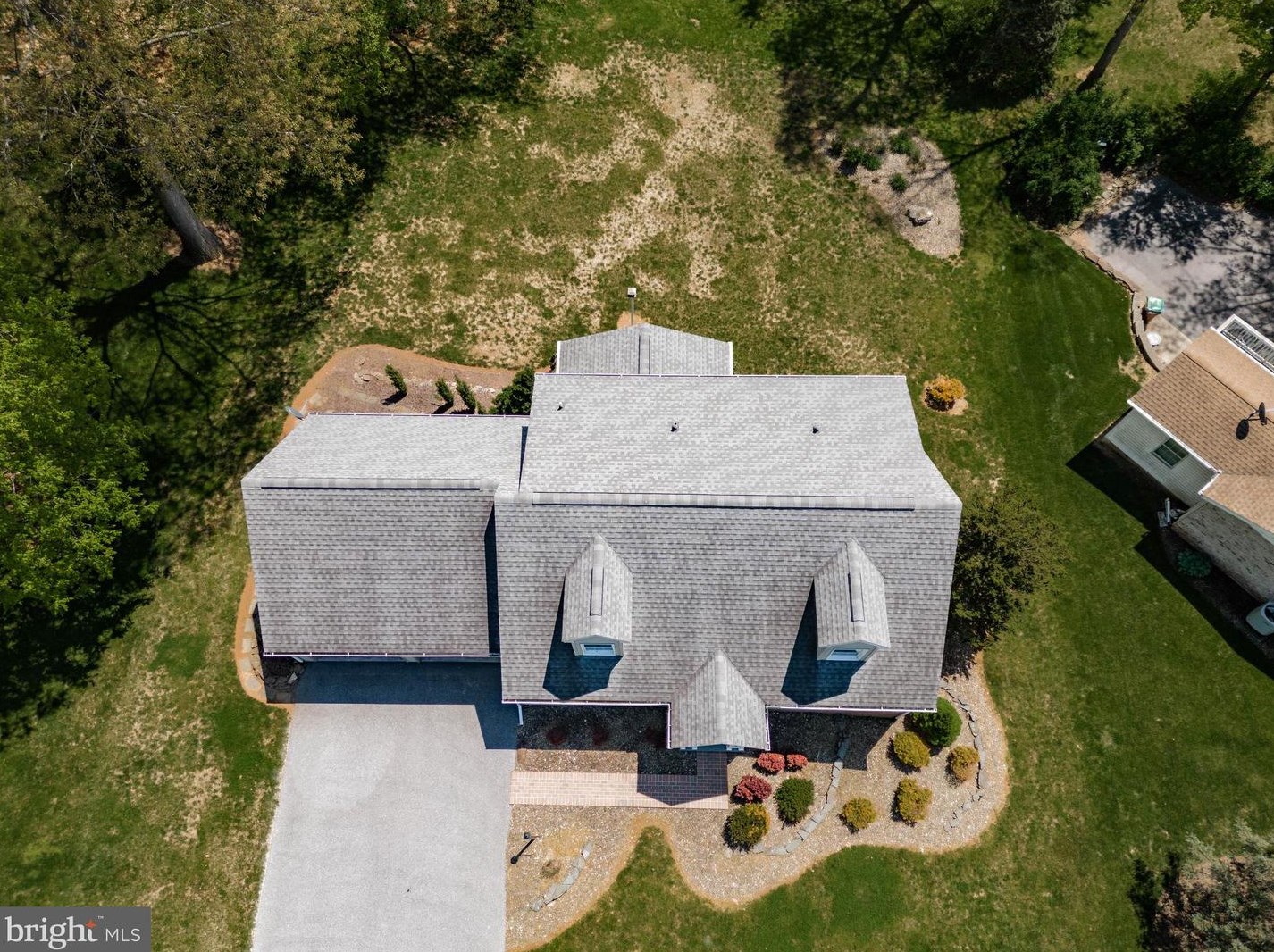 6106 Greenbriar Ln, Fayetteville PA  17222-9676 exterior