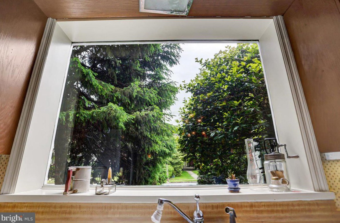 65 Norland Ave, Chambersburg PA  17201-1217 exterior