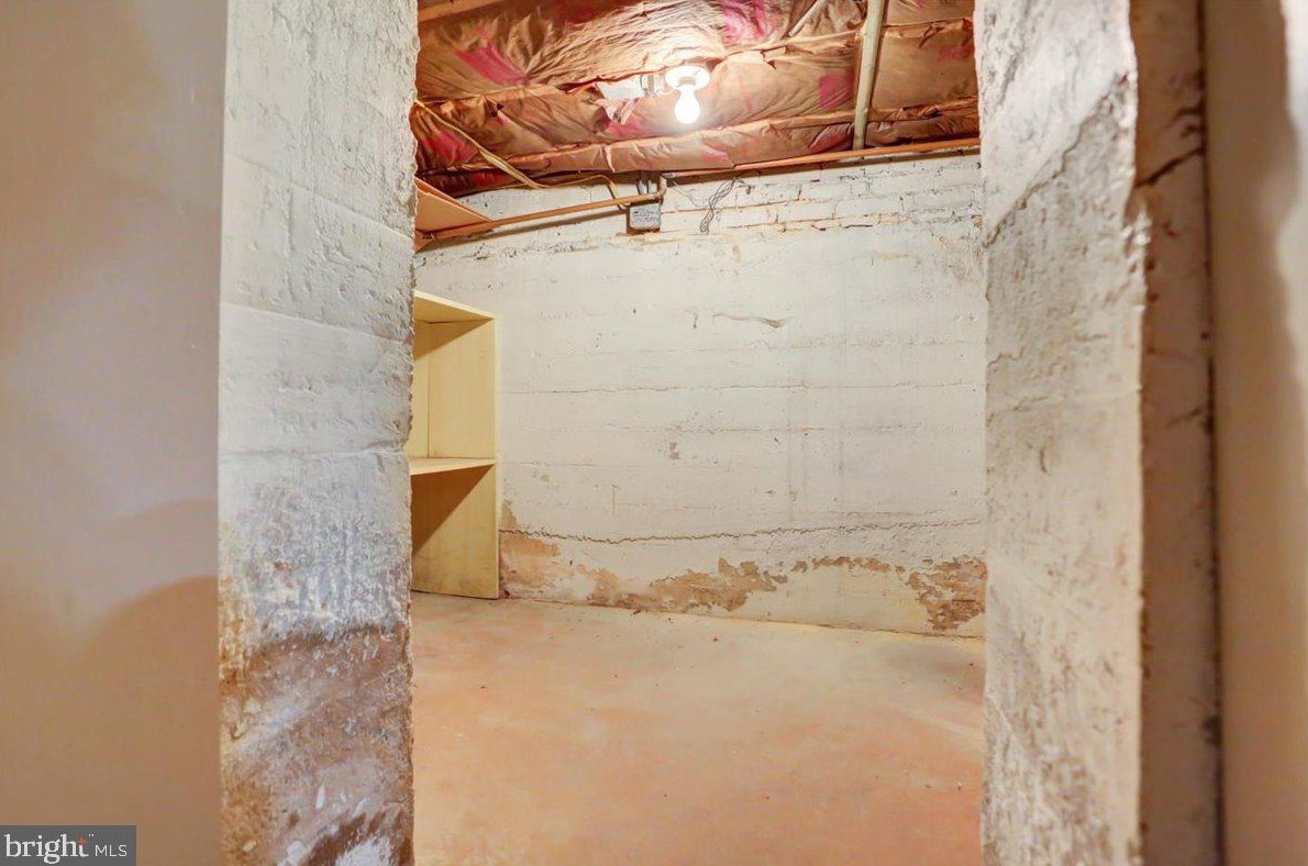 65 Norland Ave, Chambersburg PA  17201-1217 exterior