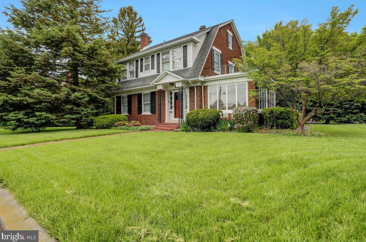 65 Norland Ave, Chambersburg PA  17201-1217 exterior