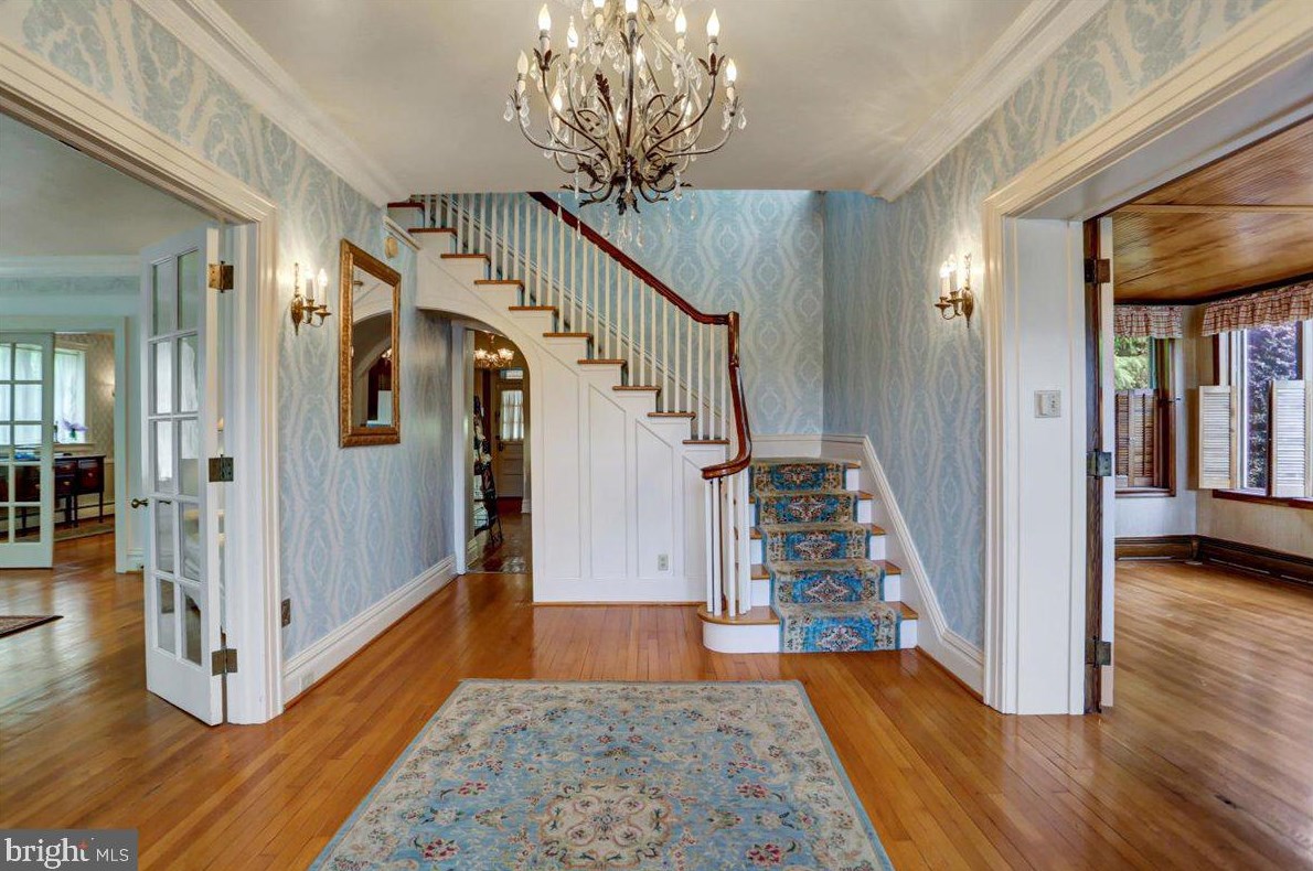 65 Norland Ave, Chambersburg PA  17201-1217 exterior