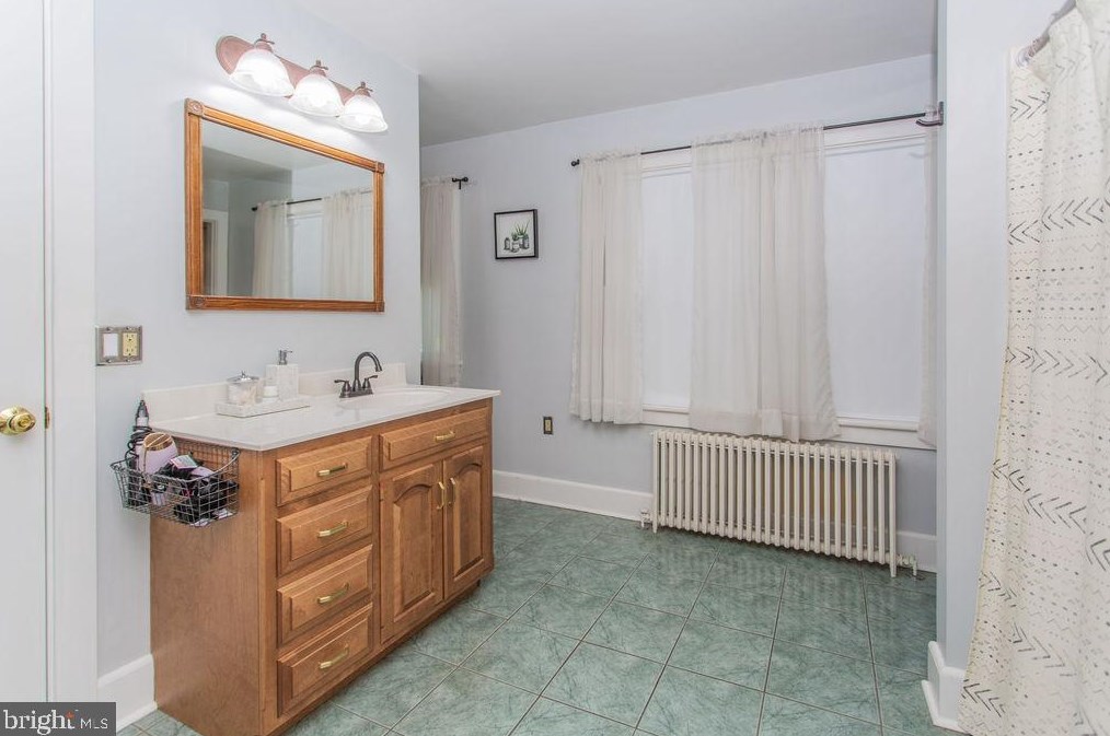 764 Floral Ave, Chambersburg PA  17201-2726 exterior