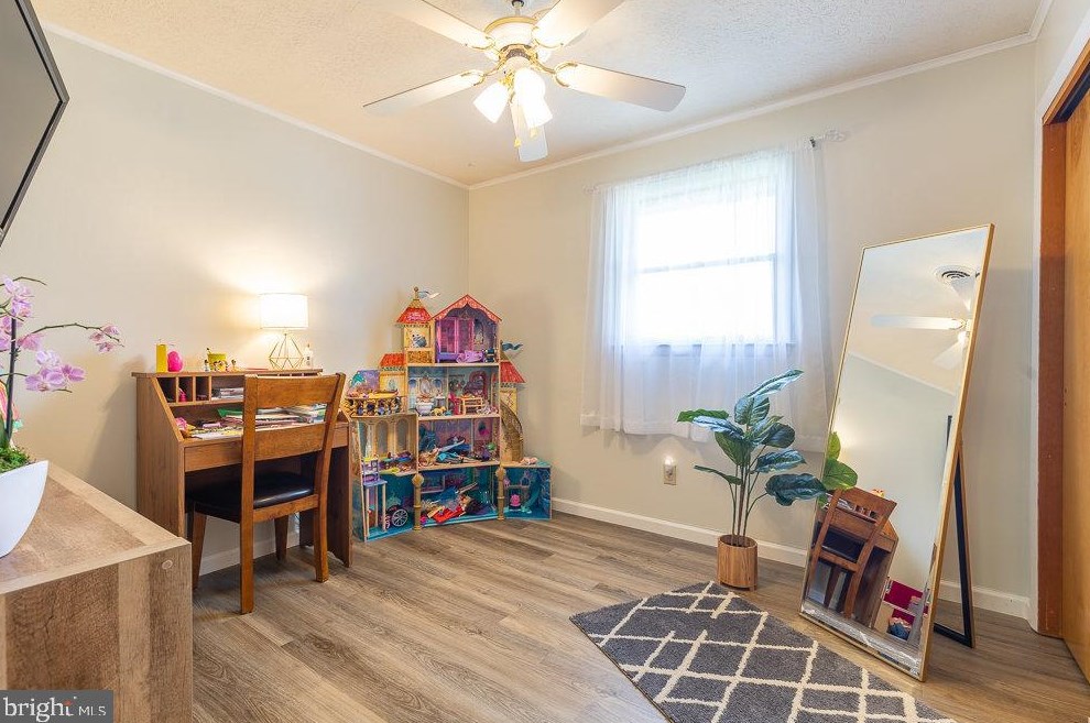 15 Jackson Dr, Chambersburg PA  17201-8962 exterior