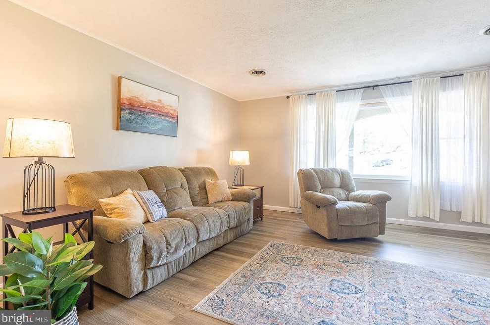 15 Jackson Dr, Chambersburg PA  17201-8962 exterior