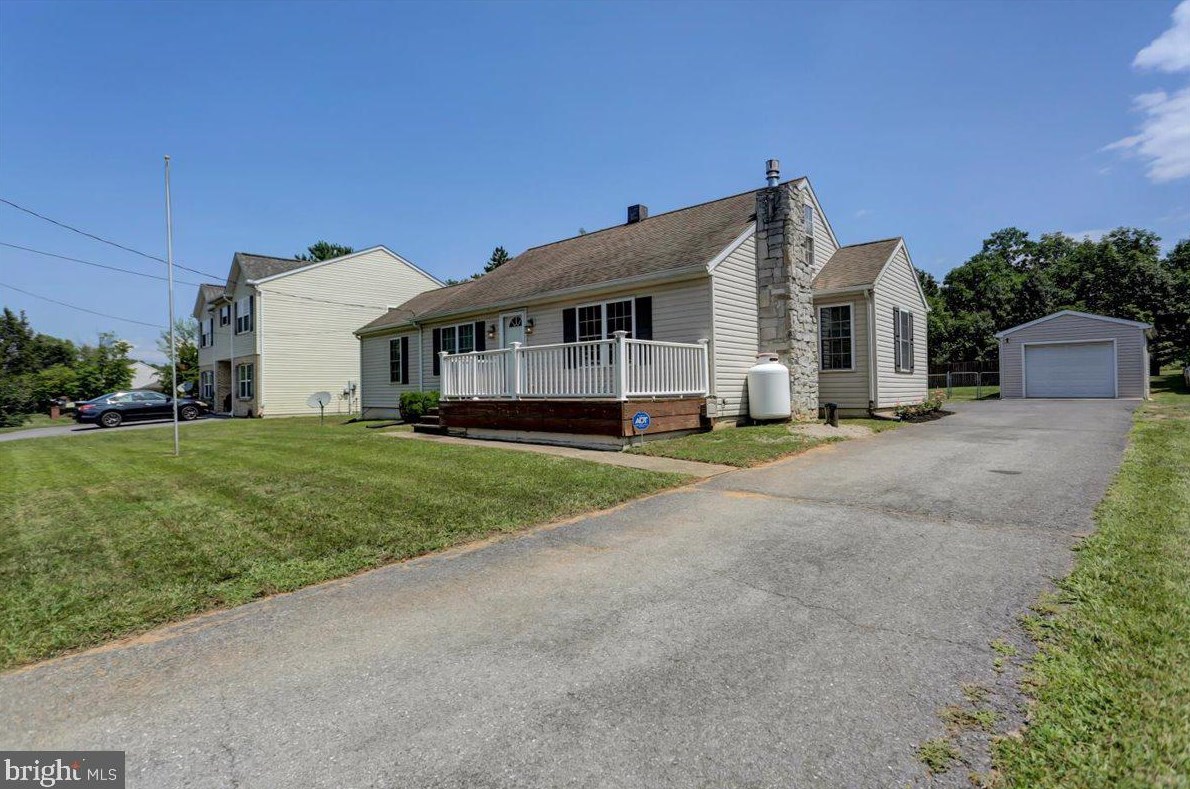 14832 Molly Pitcher Hwy, Upton PA 17225-9457 exterior