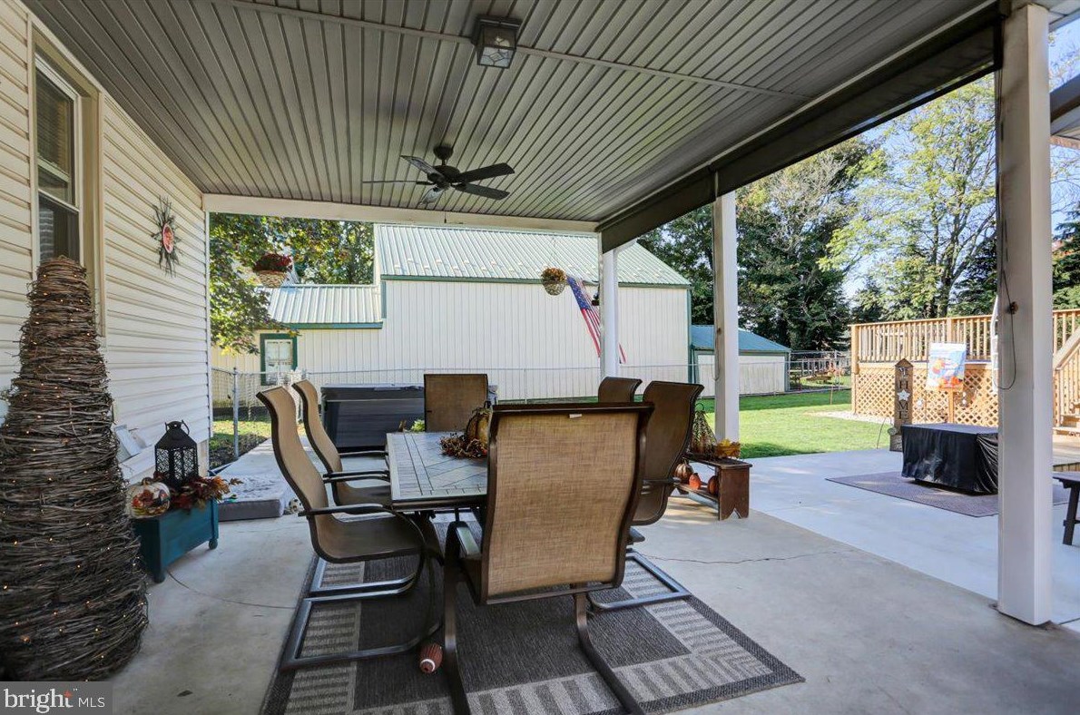 198 Falling Spring Rd, Chambersburg PA  17202-9001 exterior