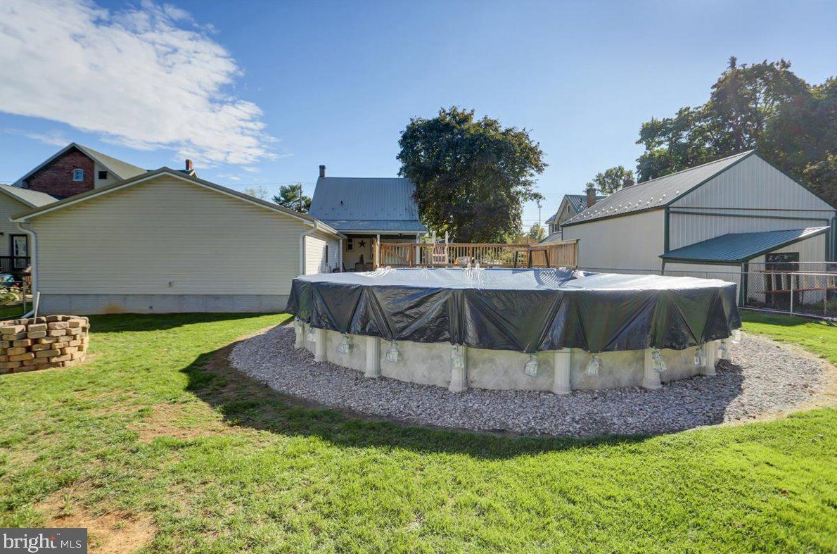 198 Falling Spring Rd, Chambersburg PA  17202-9001 exterior