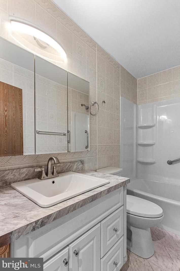 10412 Old Frg Rd, Roadside PA  17268-9346 exterior