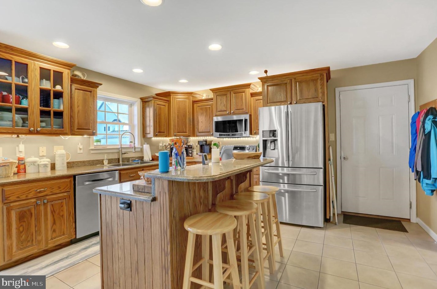 215 Cresthaven Dr, Fayetteville PA  17222-9377 exterior