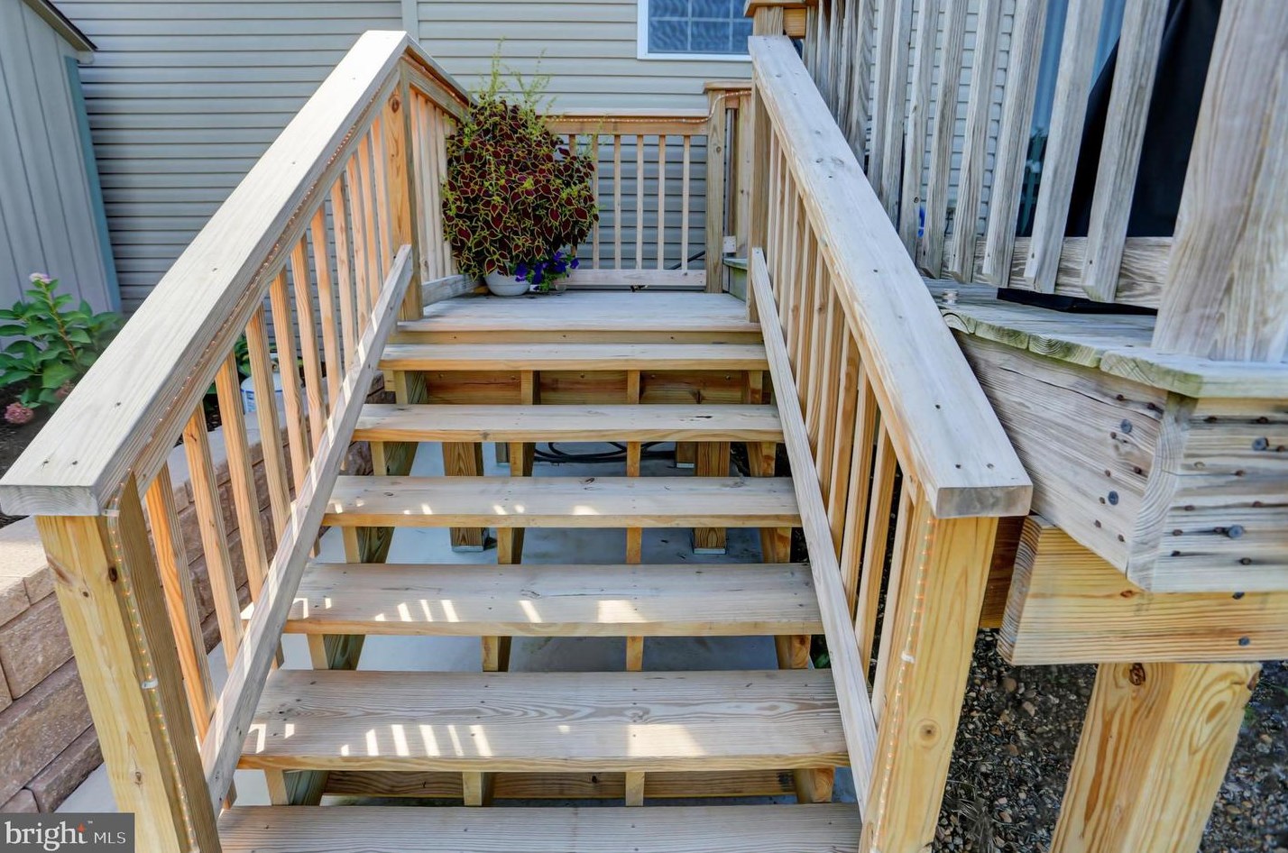 215 Cresthaven Dr, Fayetteville PA  17222-9377 exterior