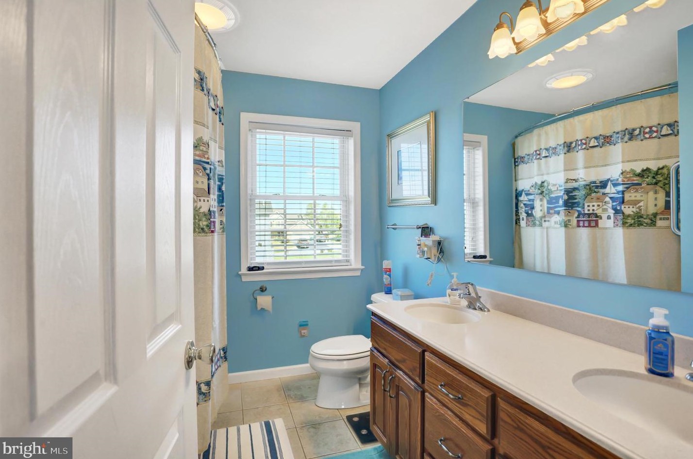 215 Cresthaven Dr, Fayetteville PA  17222-9377 exterior