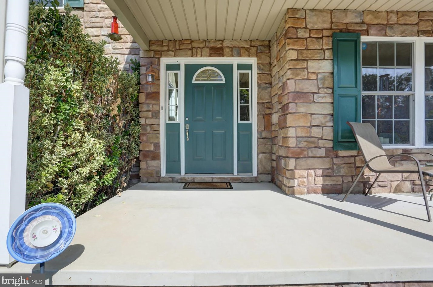 215 Cresthaven Dr, Fayetteville PA  17222-9377 exterior