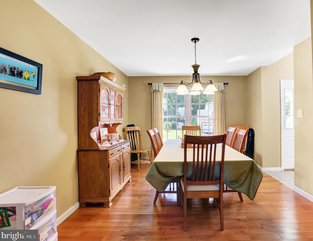 215 Cresthaven Dr, Fayetteville PA  17222-9377 exterior