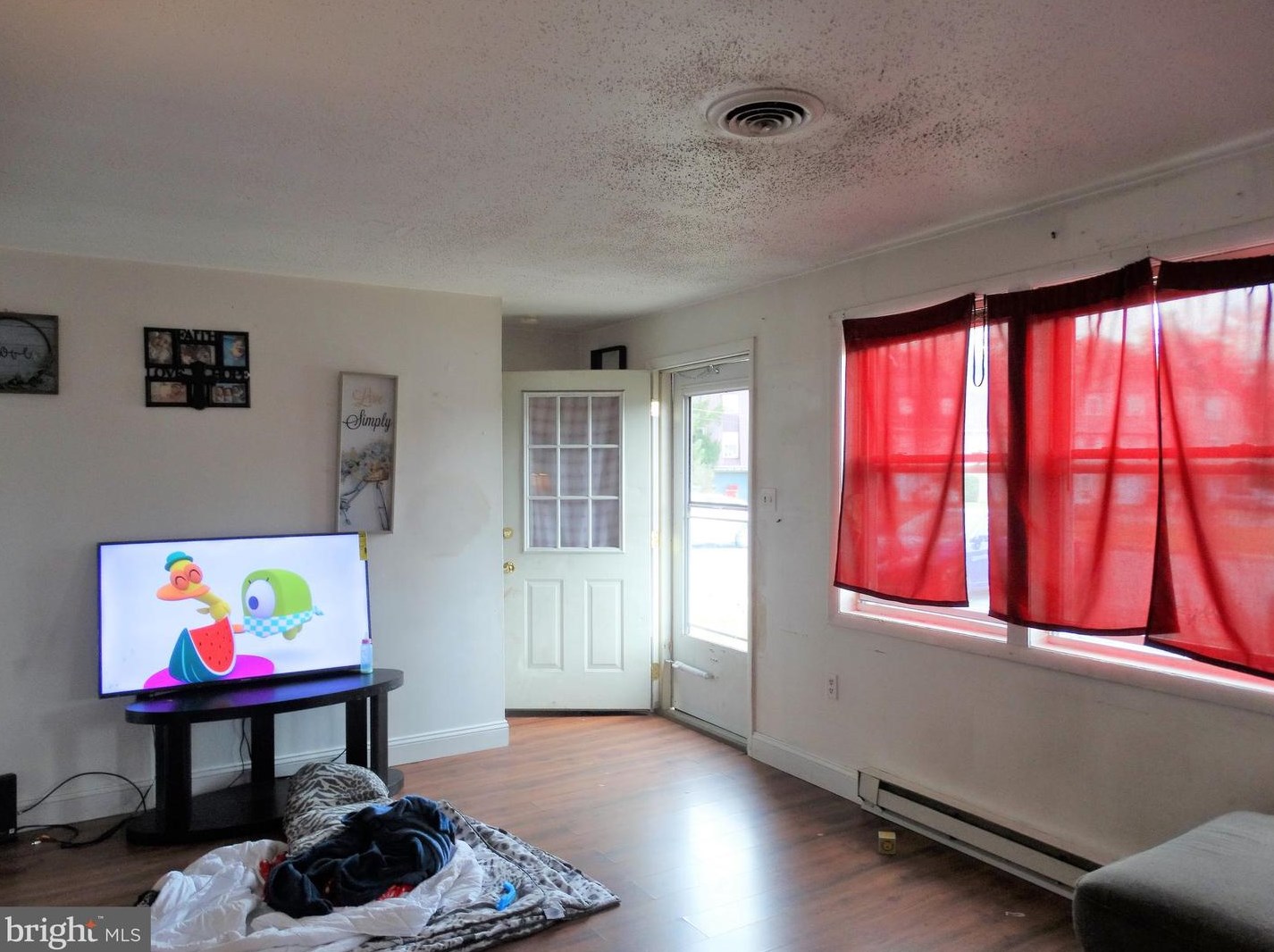 3435 Gregway Dr, Chambersburg PA  17202-8266 exterior