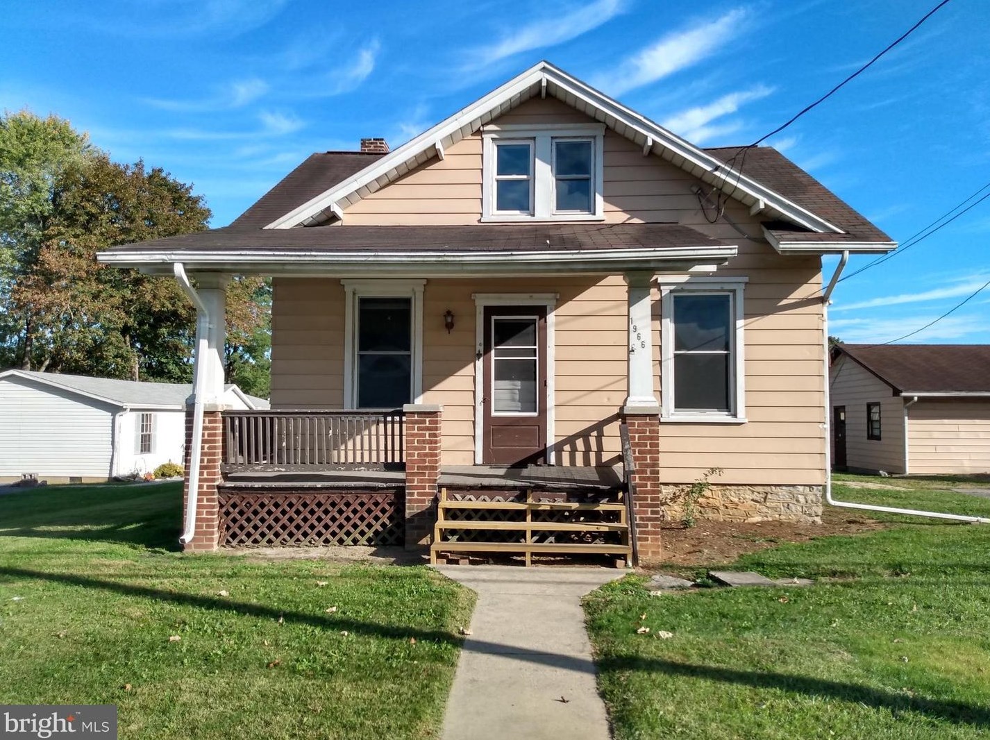 1966 Philadelphia Ave, Chambersburg PA  17201-1436 exterior