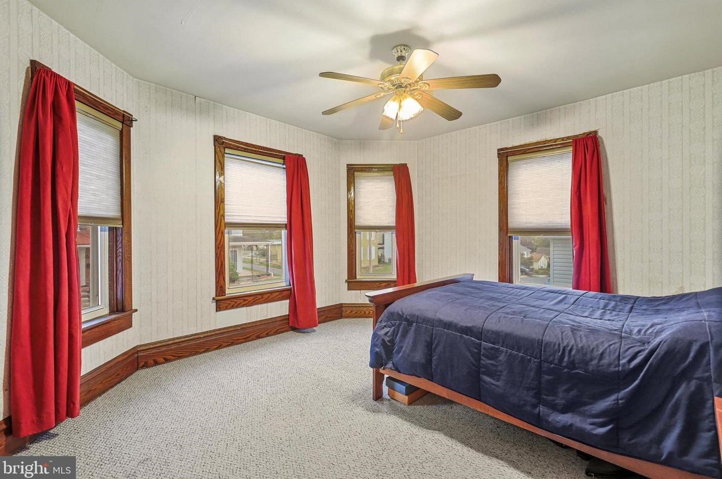 545 Center St, Chambersburg PA  17201-1109 exterior