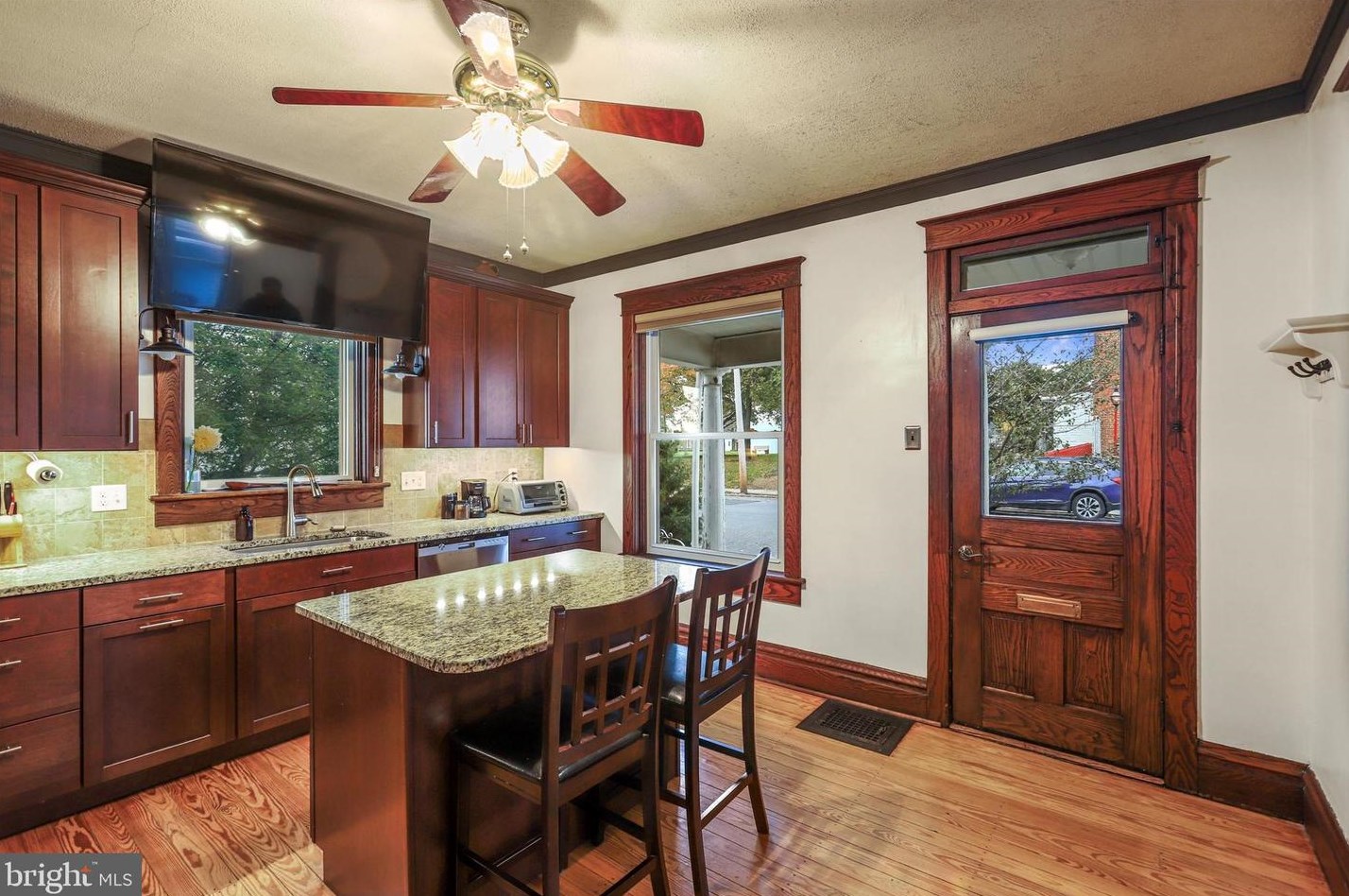 545 Center St, Chambersburg PA  17201-1109 exterior