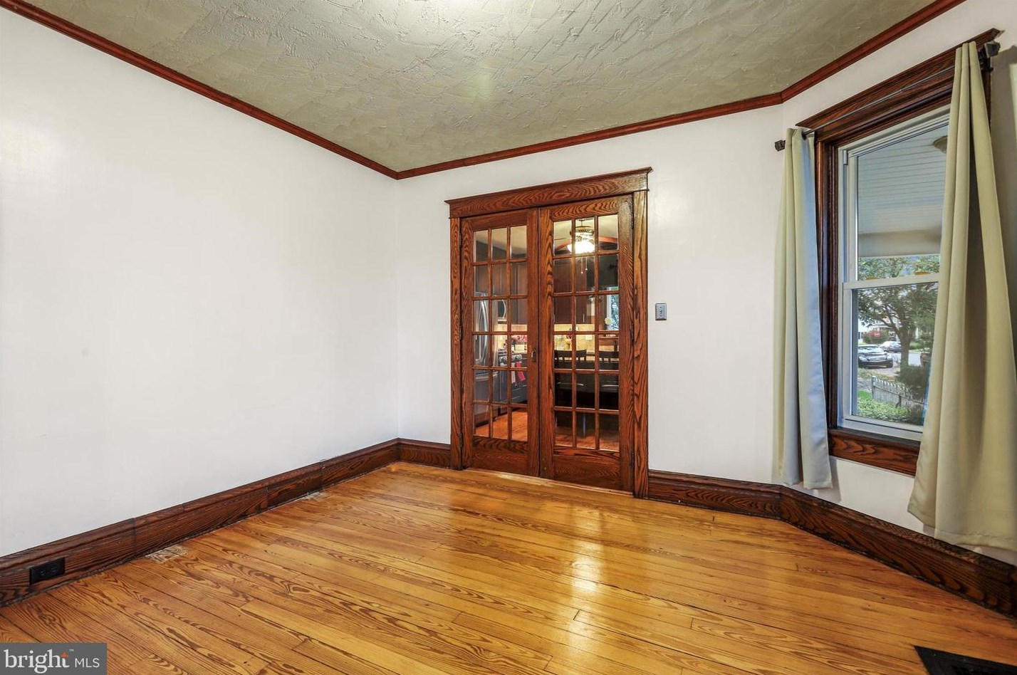 545 Center St, Chambersburg PA  17201-1109 exterior